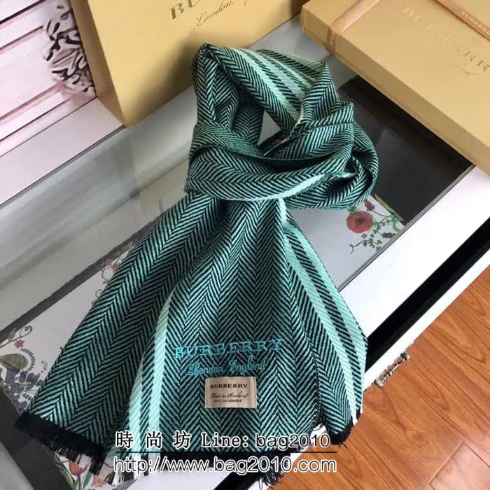 BURBERRY巴寶莉2018最新款 真絲羊絨雙色人字紋圍巾 男女同款 LLWJ6094